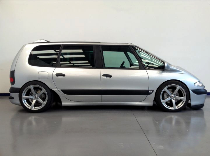 Renault Espace / Lexus LS400