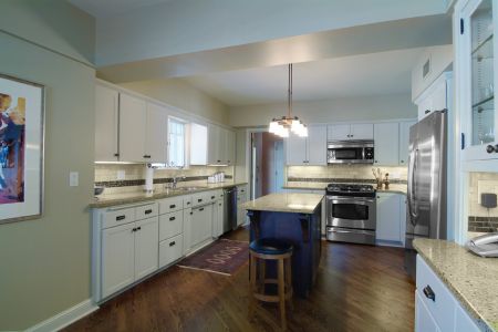 Kitchen 6 (New Cabinets)