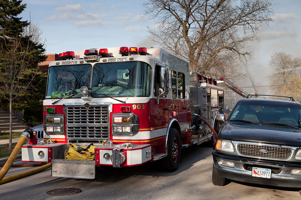 Berwyn Fire Department 2-11 alarm at 28th & Ridgeland 4-23-11