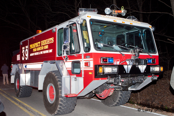 plane crash in Riverwoods IL 11-28-11 Prospect Heights Crash Truck