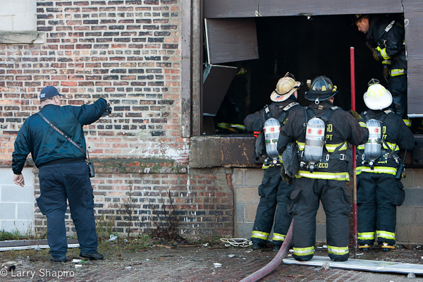 Chicago 3-11 alarm fire at 1428 w 37th Street 12-31-11