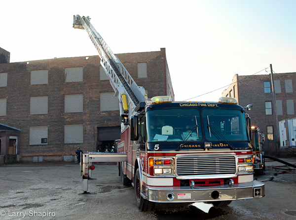 Chicago 3-11 alarm fire at 1428 w 37th Street 12-31-11