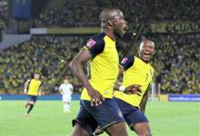 Enner Valencia, celebrando un gol en el Monumental de Barcelona SC.