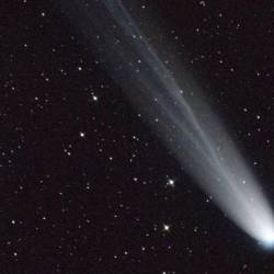 Imagen referencial de un cometa.