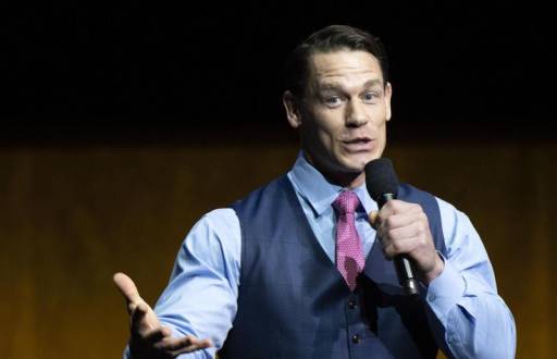 Además de su carrera en la lucha libre, John Cena ha incursionado en la actuación, protagonizando varias películas y series de televisión.