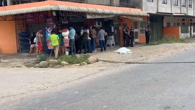 Dos estudiantes de colegio fueron asesinados en una calle de Santa Rosa, El Oro