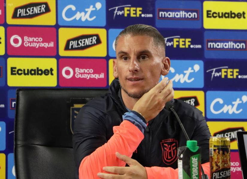 Sebastián Beccacece, entrenador de la selección de Ecuador, en rueda de prensa.