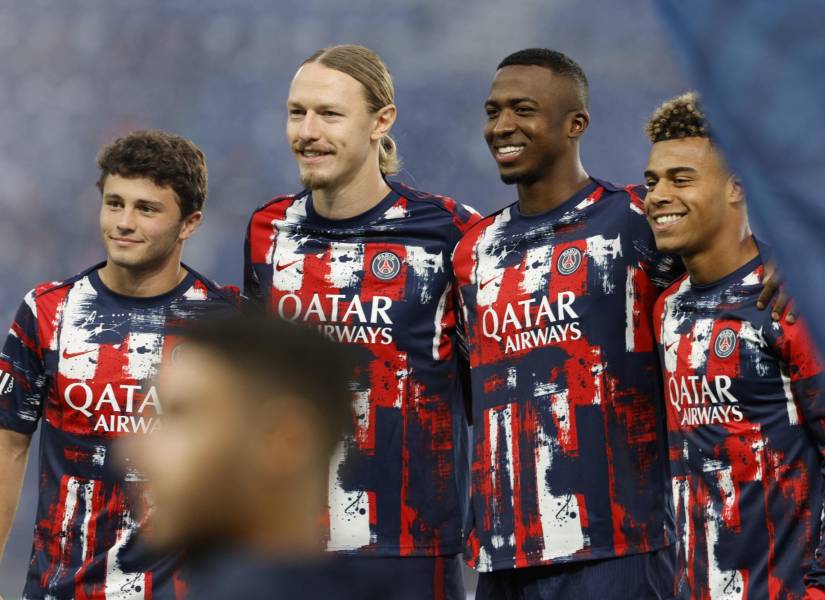 Los niuevos jugadores del PSG, entre ellos el ecuatoriano William Pacho.