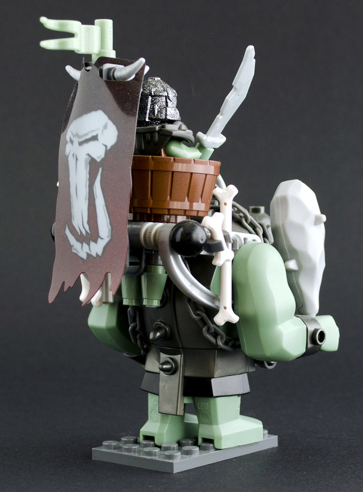 Slamaskin's Lego Troll: Grogmar Trollmaster Backside