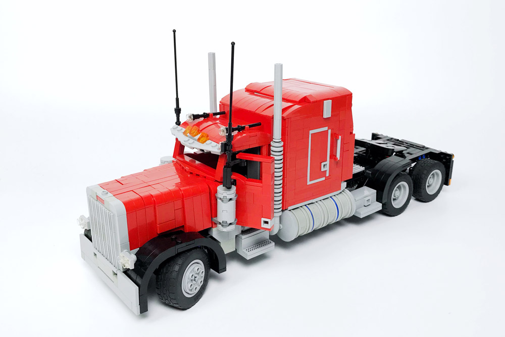 Trucking With A Lego Peterbilt 379, Semi Truck