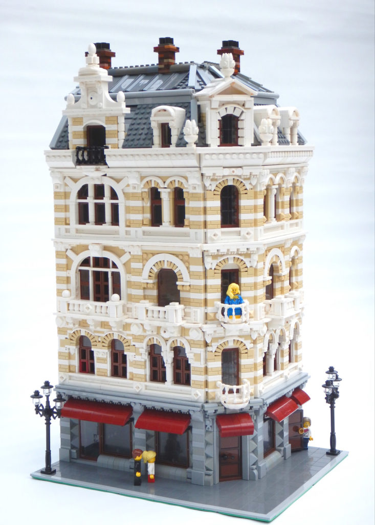 The Belle Epoche, A Lego Modular Style Building