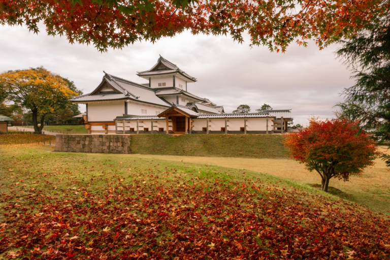 temple red leaf