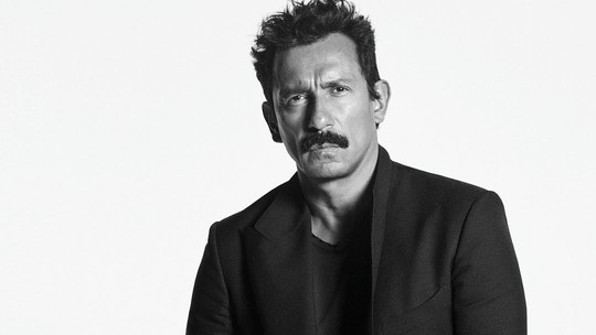 Tom Ford anuncia Haider Ackermann como novo diretor criativo