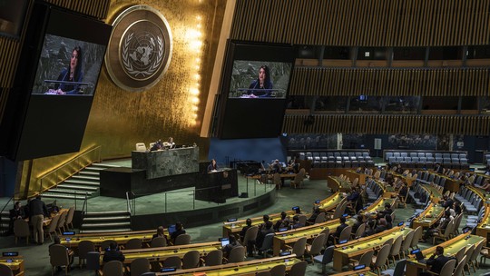 Assembleia Geral da ONU pede fim da ocupação israelense nos territórios palestinos em um ano