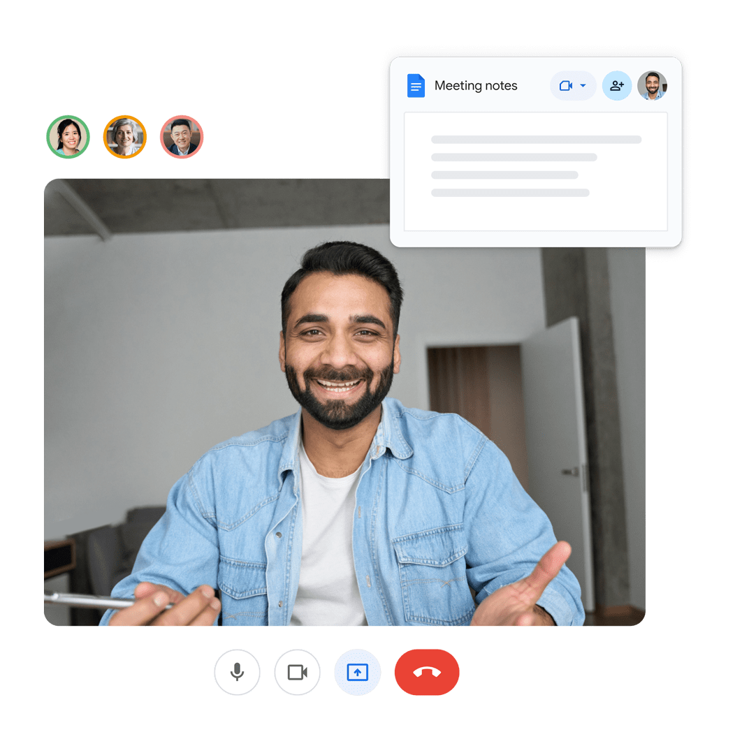 Persona en una llamada con otras tres. En una ventana emergente aparece escrito &quot;Notas de la reunión&quot;.