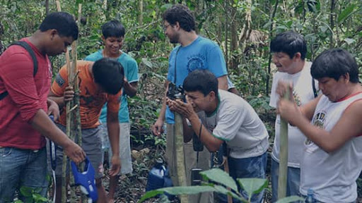 El jefe Almir y la tribu suruí del Amazonas