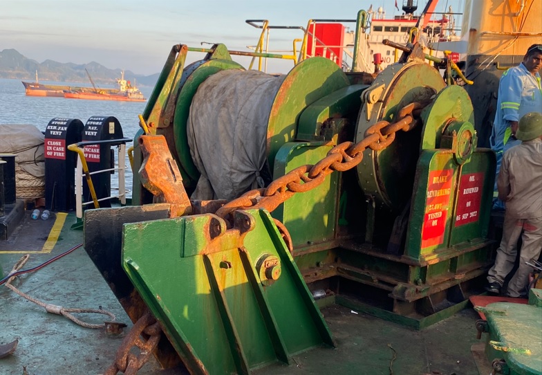 MOORING WINCH OVERHAUL IN LACH HUYEN PORT - VIET NAM