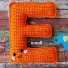 letter E crochet pattern