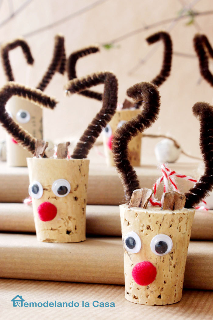 Wine Cork Reindeers