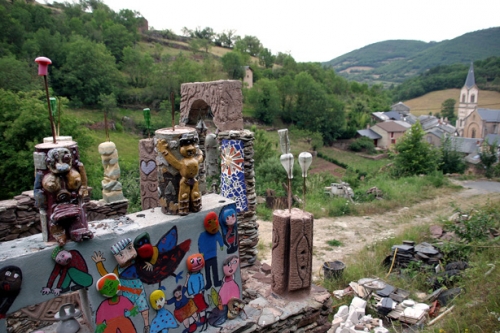 musée des arts buissonniers,art singulier,art brut,jerzy ruszczynski,statues-menhirs