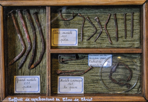 jean veyret,art d'assemblage,théâtre d'objets,boîtes à mise en scène d'objets,jacques prévert,poésie ésotérique