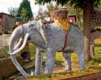 André Hardy,un éléphant dans son jardin, 2008, ph.Remy Ricordeau.jpg