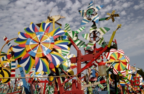 andré Pailloux, Les moulinets dans le jardin,photo Bruno Montpied, 2010.jpg