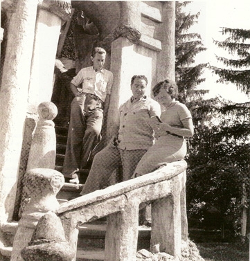 Jacques Brunius,André Delons,Colette Brunius, par Denise Bellon, 1936.jpg