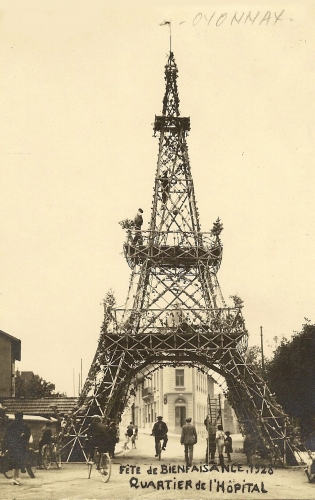 Tour Eiffel provisoire, fête à Oyonnax 1928.jpg