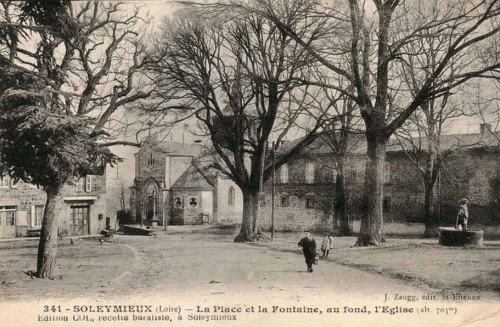 Autre vue de la place Soleymieux.jpg