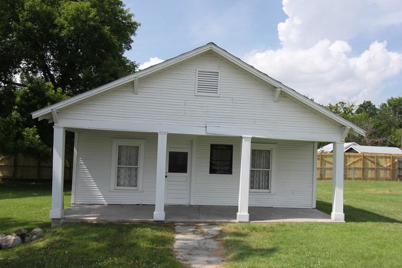 Mickey Mantle Home - OK - History's Homes