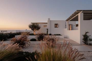 Villa for 8 Guests in Cyclades, Picture 3