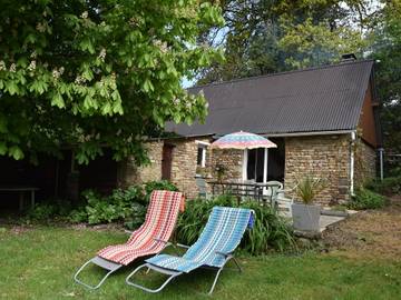 Vacation Rental for 2 Guests in Guilberville, Normandy, Picture 1