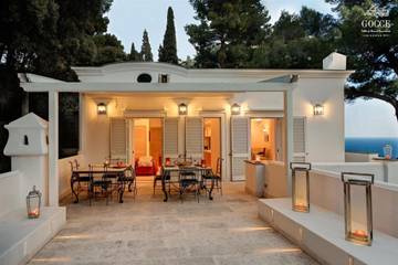 Vacation rental for 6 people, with terrace and yard, with pets in Capri