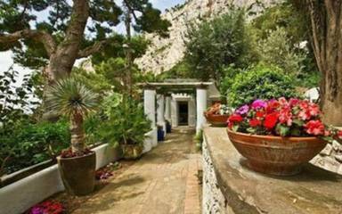 Vacation Rental for 6 Guests in Capri, Tyrrhenian Coast Campania, Picture 4