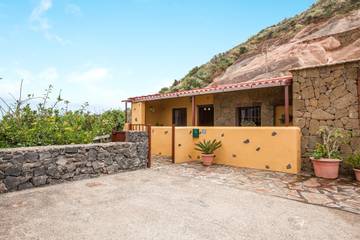 Villa for 3 People in San Cristóbal De La Laguna, North Tenerife, Photo 3