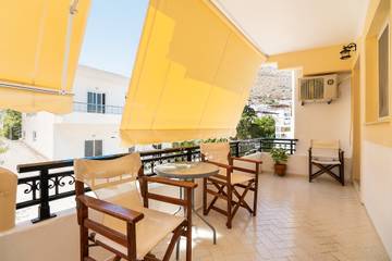 Vacation rental for 2 people, with balcony in Rhodes