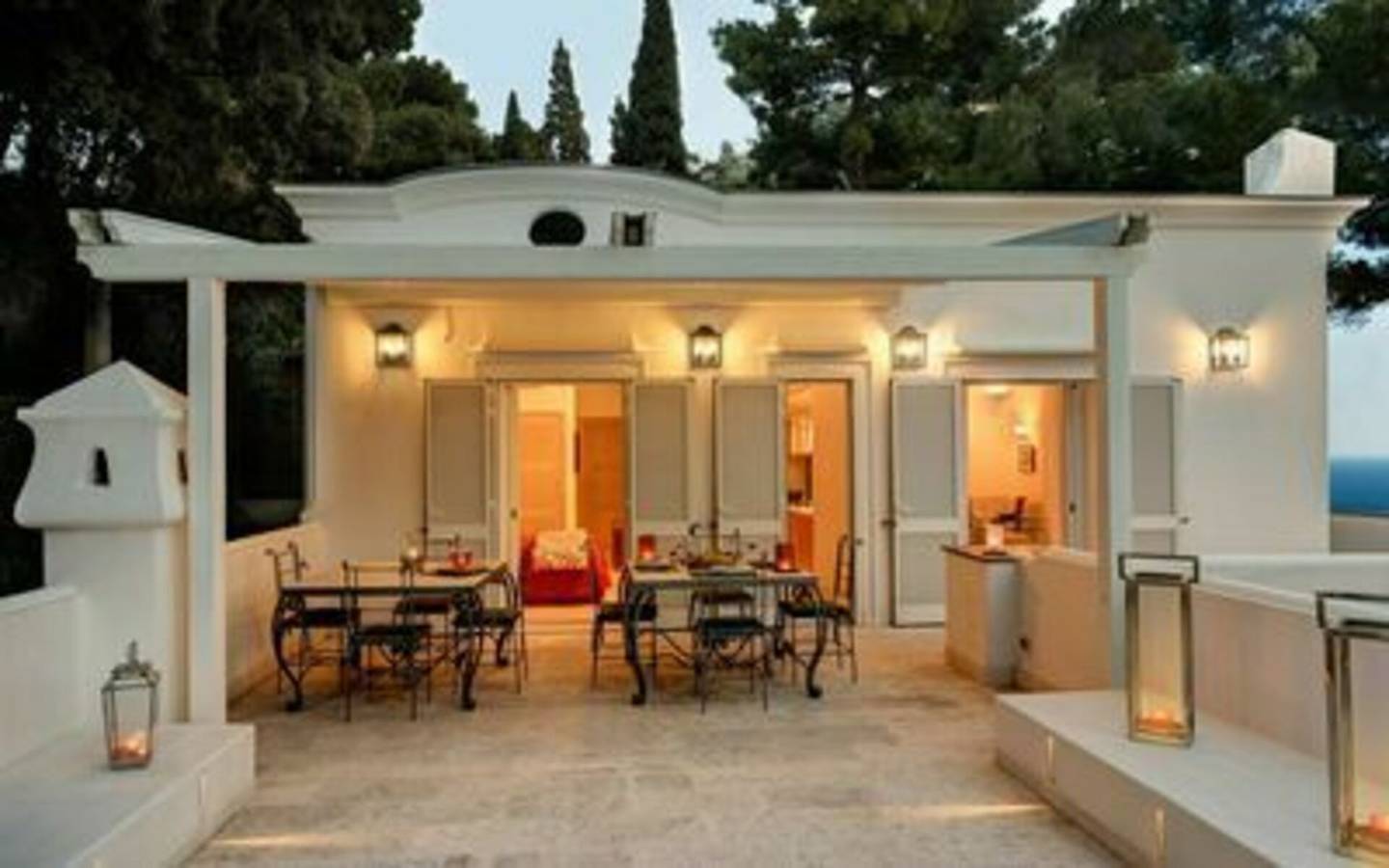 Vacation Rental for 6 Guests in Capri, Tyrrhenian Coast Campania