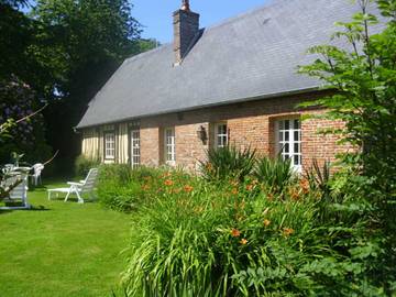 Gîte for 2 people, with yard, with pets in France