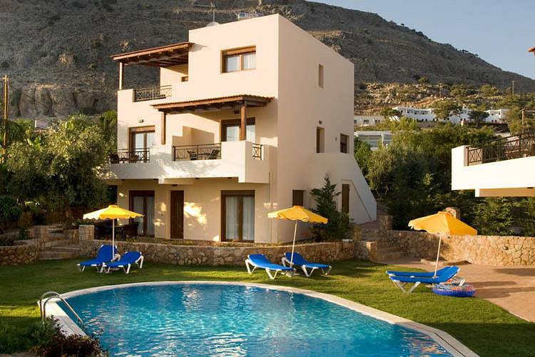 Vacation Rental for 4 Guests in Pefki, Rhodes