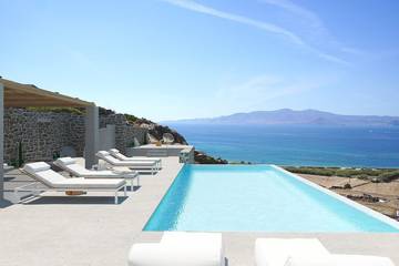 Villa for 6 Guests in Plaka (naxos), Cyclades, Picture 1