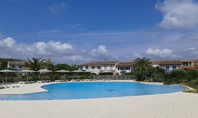 Villa for 4 people, with yard and children pool in Provence