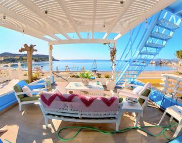 Vacation rental for 2 people, with terrace and ocean view, kid friendly in Rhodes