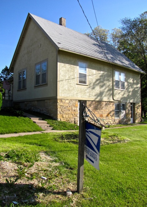 Post Office 52767 (Pleasant Valley, Iowa)