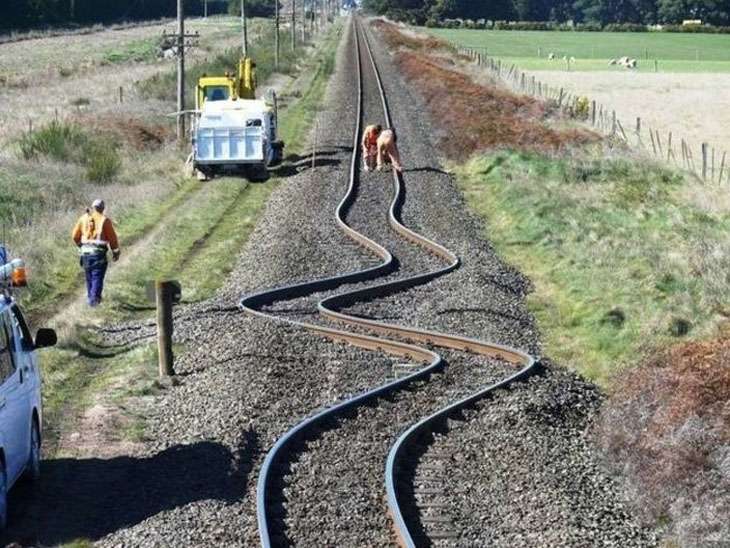 This is what happened to train tracks after an earthquake