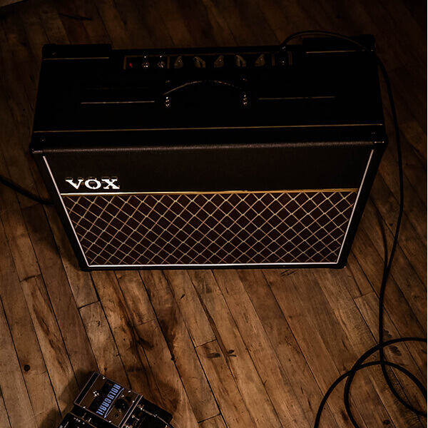 top of vox amp