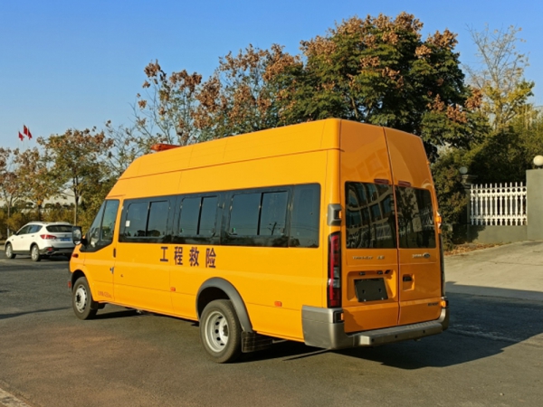 福特V348加長軸救險車