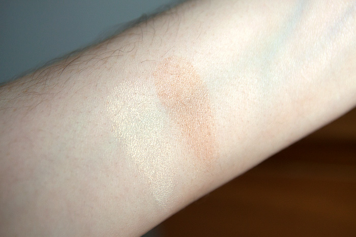 NARS Highlighting Blush Powder Satellite of Love vs. NARS Albatross