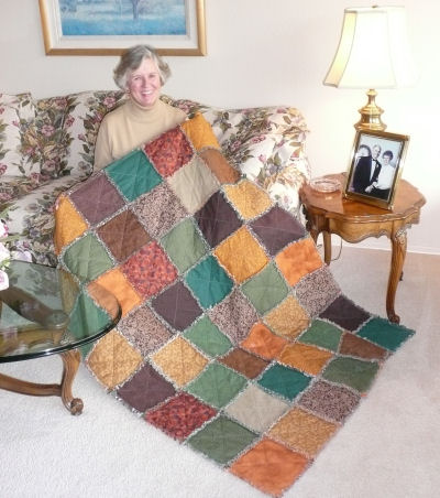 Easy to sew country charm raggedy quilt.