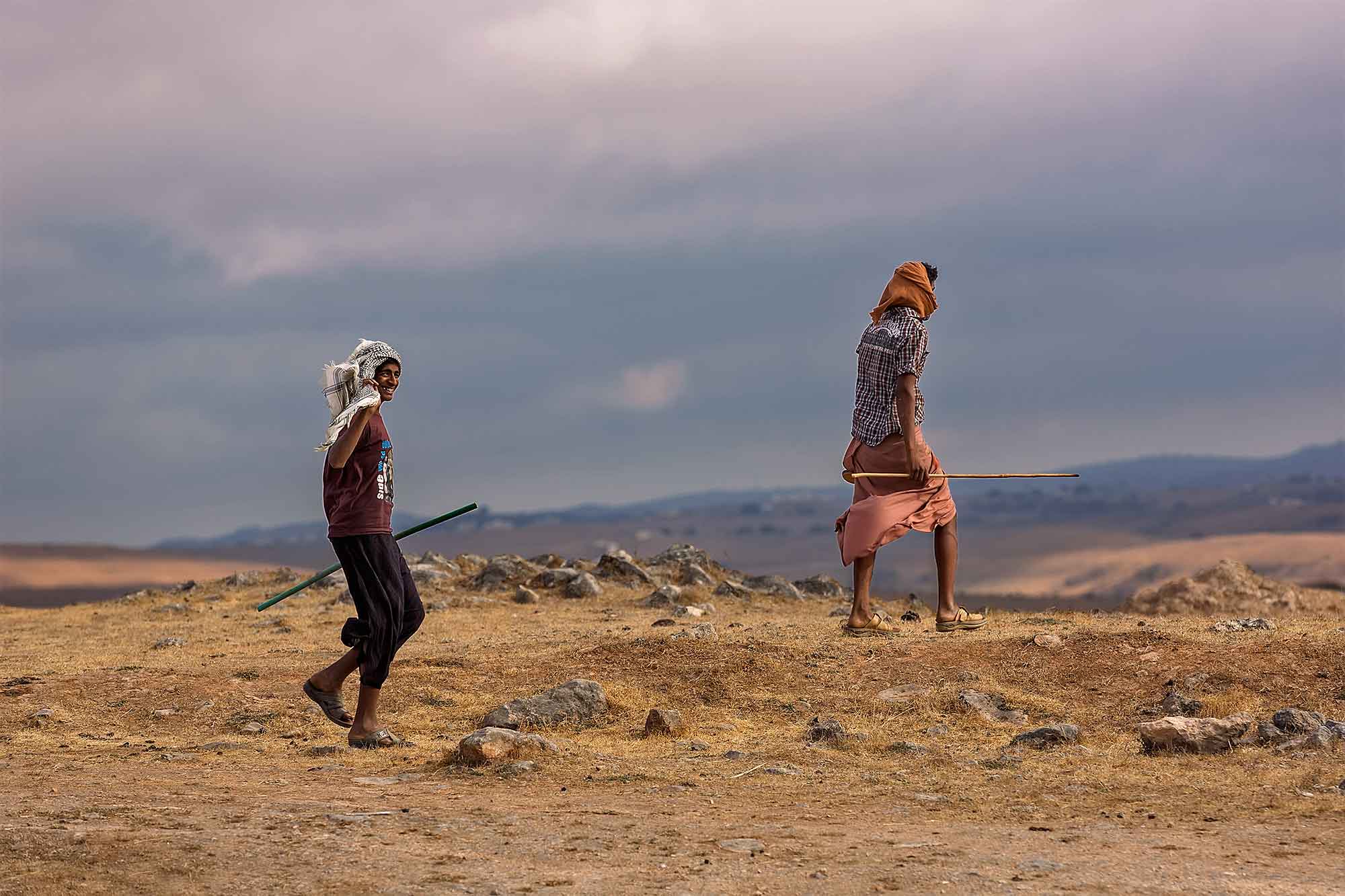 camel-herders-near-thumrait-oman